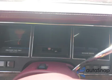 1991 Lincoln Town Car Signature из США, поврежденный, VIN 1LNCM82W1MY608209